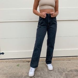 Wrangler jeans 33x32, fit like a 10, high rise